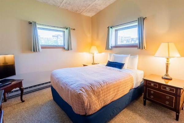 Fireside Inn and Suites Bangor image 17