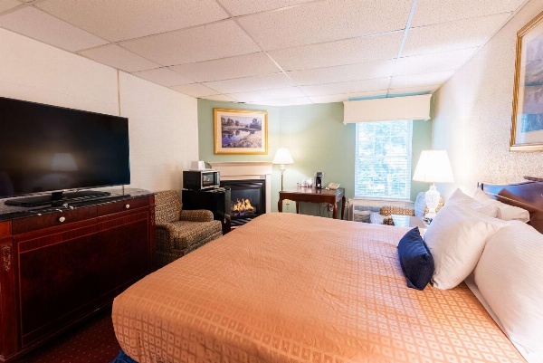 Fireside Inn and Suites Bangor Main image